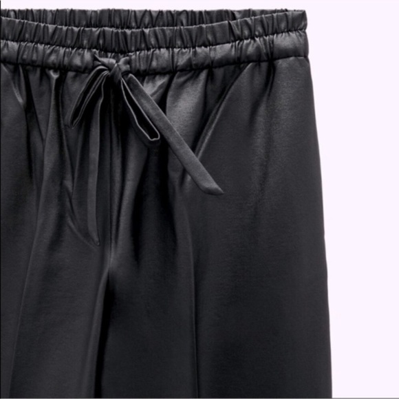 Zara BLK Wax Effect Pants - Sz Medium - NWT - Picture 8 of 9